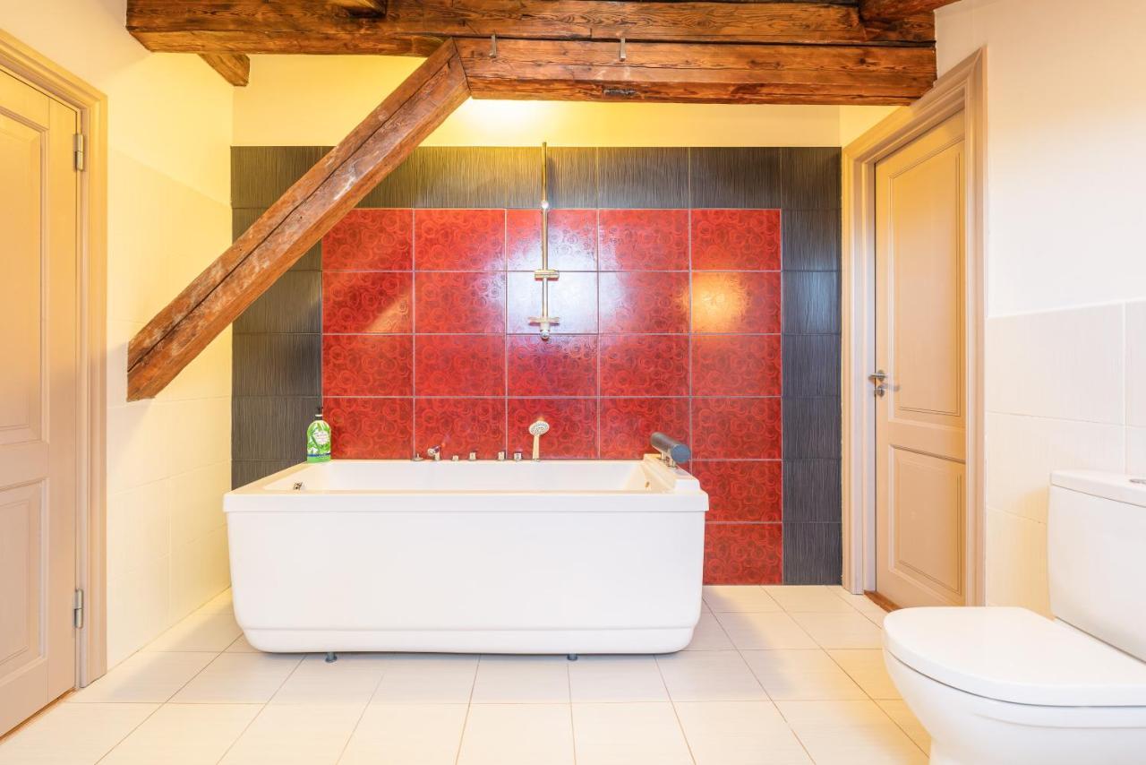 Old Town - Unique Tower Apartment Талин Екстериор снимка