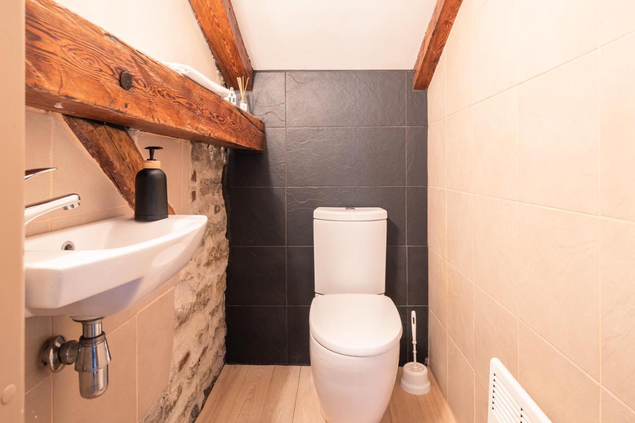 Old Town - Unique Tower Apartment Талин Екстериор снимка